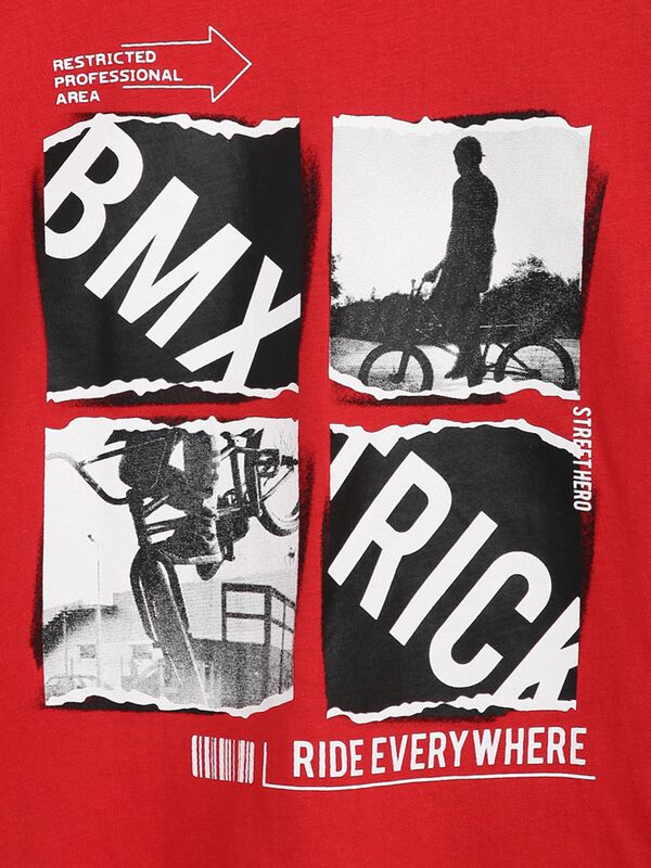 T-Shirt With Print image number 2